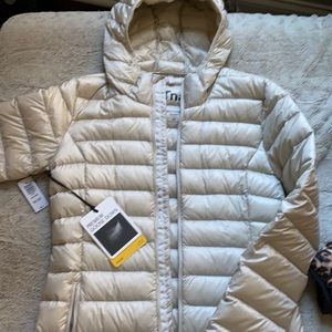 TNA long botanie puffer from Aritzia. Matte Pearl.